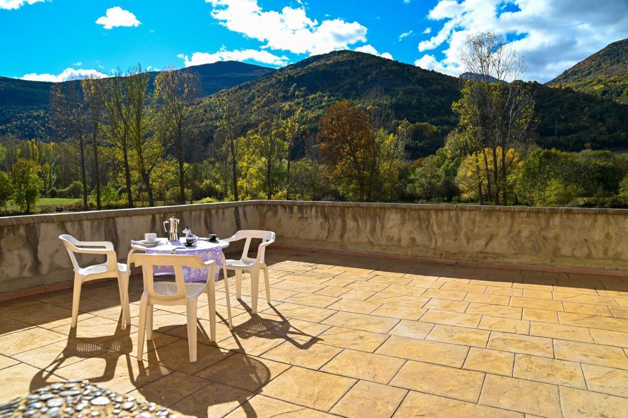 Casa Guineu Appartement Esterri d'Àneu Buitenkant foto